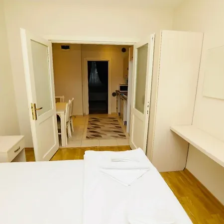 公寓式酒店 Taksim White Family 4*