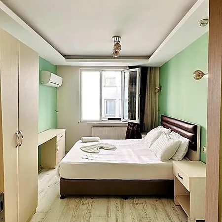 Taksim White Family Appart hôtel 4*
