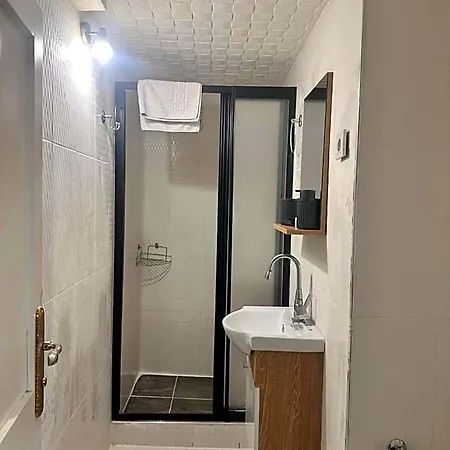 Taksim White Family 4*