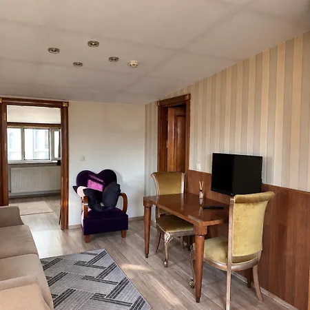 Taksim White Family 4*