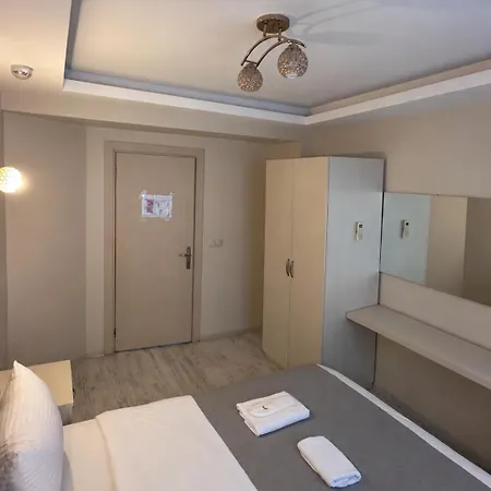 Taksim White Family Appart hôtel 4*