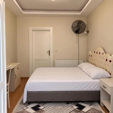 Taksim White Family 4*