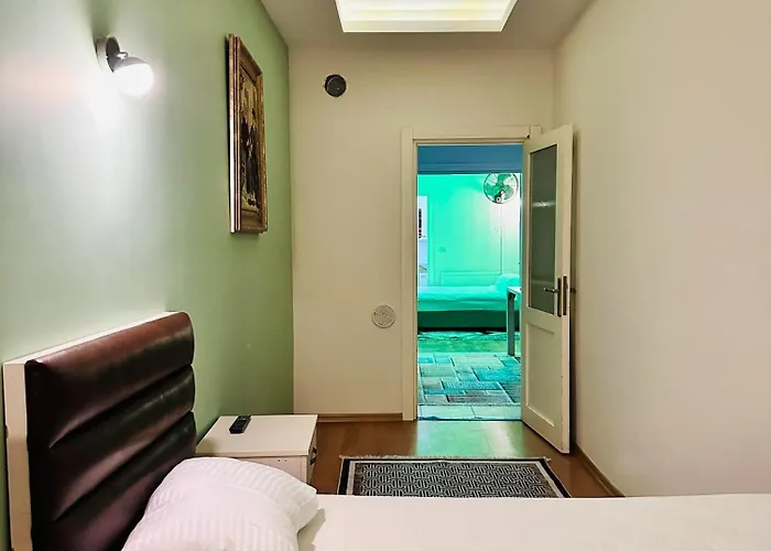 Taksim White Family 4* Стамбул