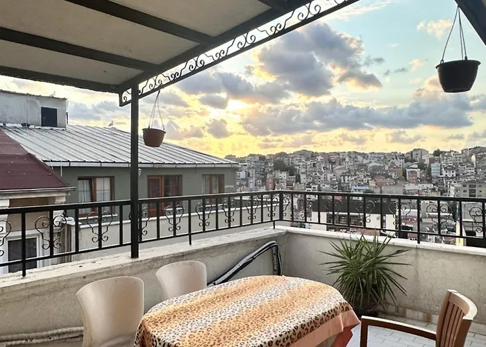 Taksim White Family 4*