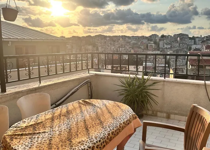 Taksim White Family 4* Стамбул