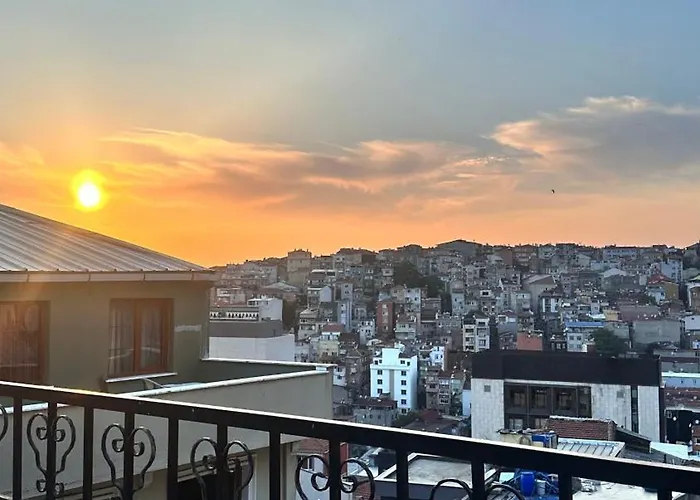 Taksim White Family 4* Стамбул