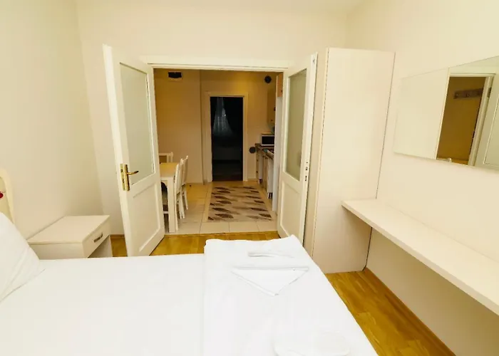 Апарт-отель Taksim White Family 4*