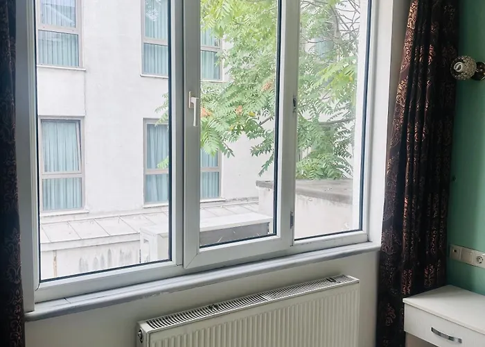 Taksim White Family 4*