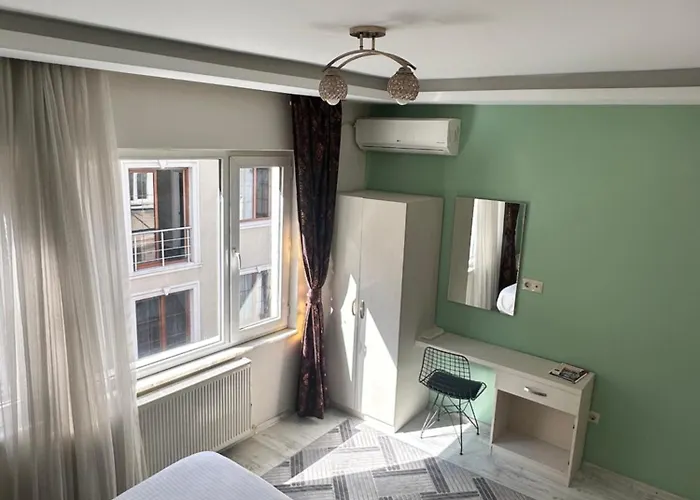 Taksim White Family 4*