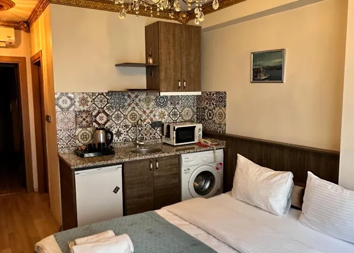 Апарт-отель Taksim White Family 4*