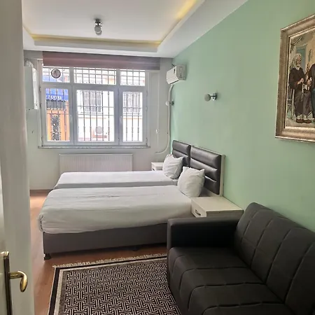 Taksim White Family 4*